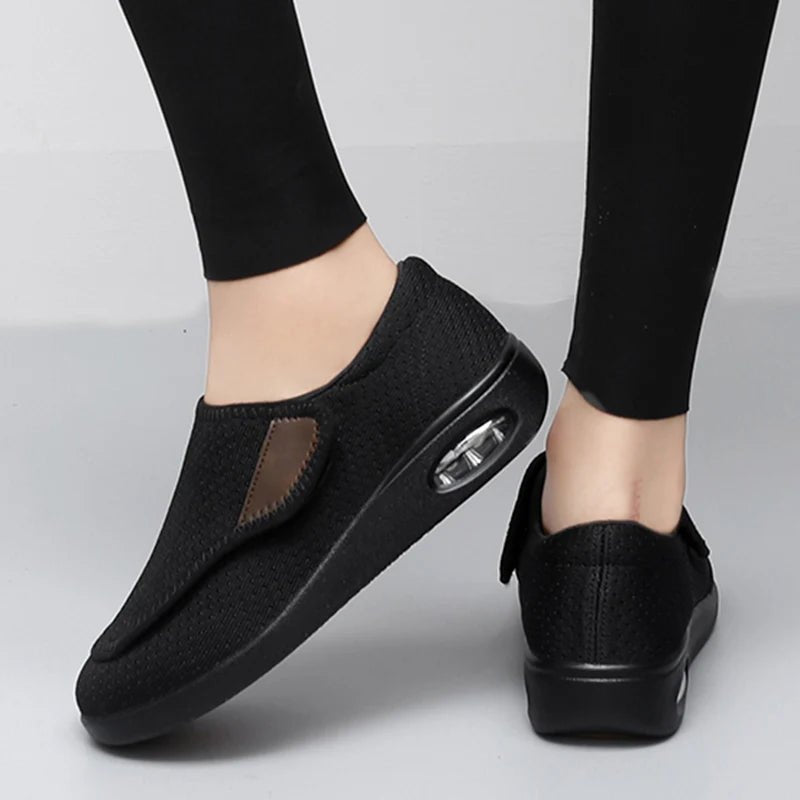 Scarpe ortopediche Camira nere per piedi sensibili e diabetici