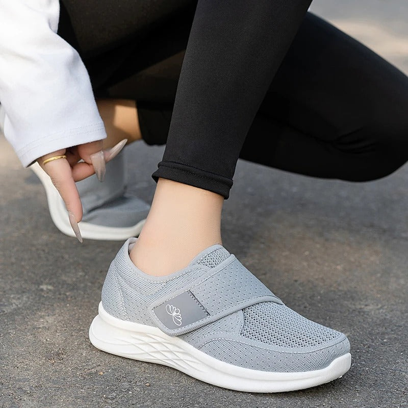 Scarpe ortopediche donna adatte a piedi larghi in diverse colorazioni
