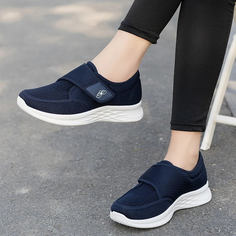 Scarpe comfort donna Serena indossate in contesto quotidiano