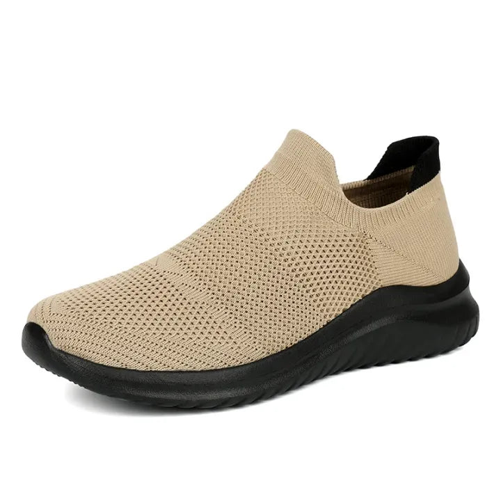Coppia di scarpe ortopediche slip-on Comodo in diverse colorazioni disponibili