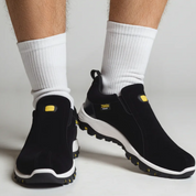 Dettaglio soletta ammortizzante morbida delle scarpe slip-on Calmiro