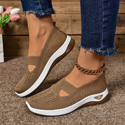 Sneakers Seren donna colore lilla indossate in esterno