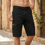 Shorts cargo uomo Renato indossato vista frontale con tasche anteriori in evidenza