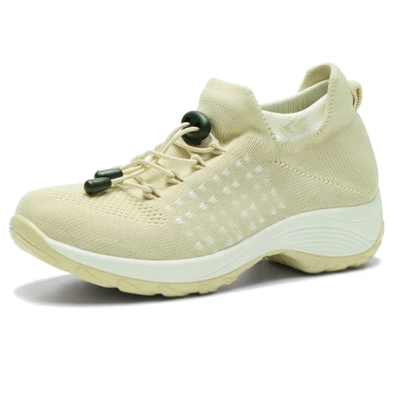 Sneakers leggere donna Nora in colore rosso vista laterale