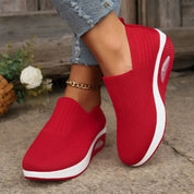 Sneakers slip-on donna con supporto rialzato – vista profilo intera