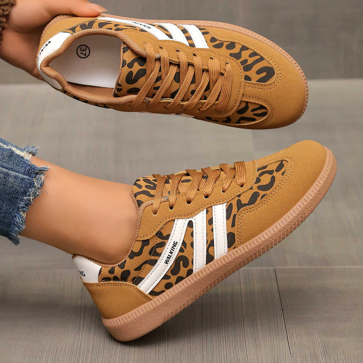 Lorena sneakers leggere donna disponibili in 6 colori e taglie EU 36-42