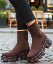 Stivale sock boot donna in maglia elastica con suola lug chunky color cioccolato