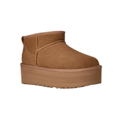 Dettaglio tomaia in sheepskin stivaletti donna platform castagna