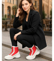 Stivali invernali donna colorati a confronto: nero, avorio, navy