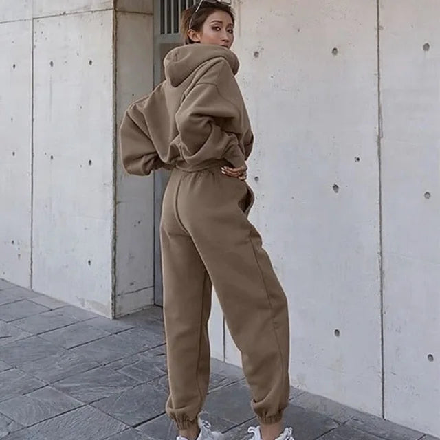 Tuta sportiva donna Sonia disponibile in più colori, stile casual e dinamico